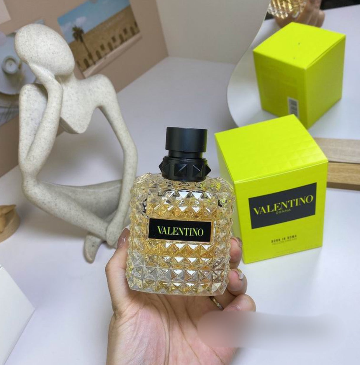 Authentic Valentino Donna Born in Roma Yellow Dream FOR HER eau de parfum