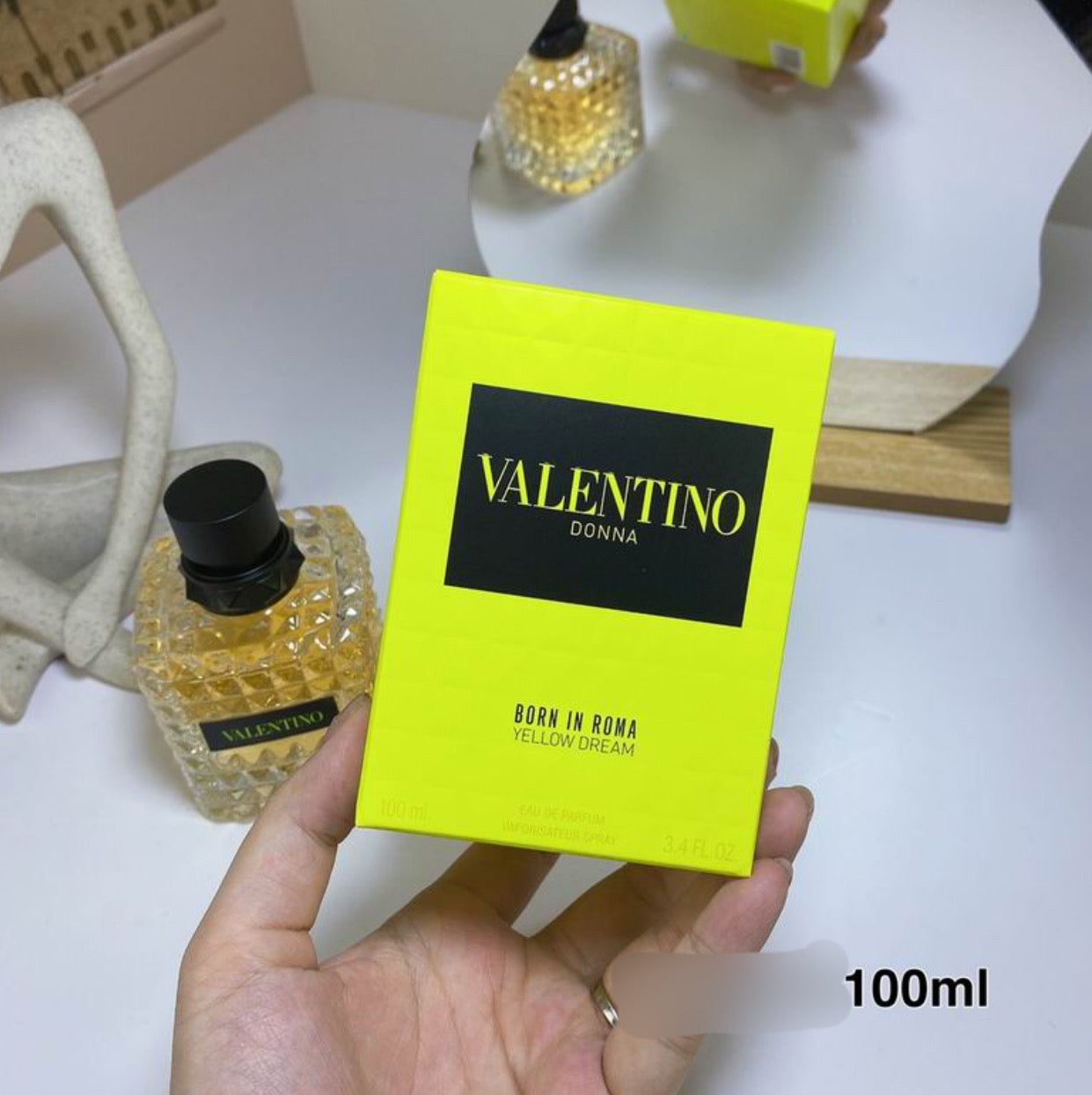 Authentic Valentino Donna Born in Roma Yellow Dream FOR HER eau de parfum