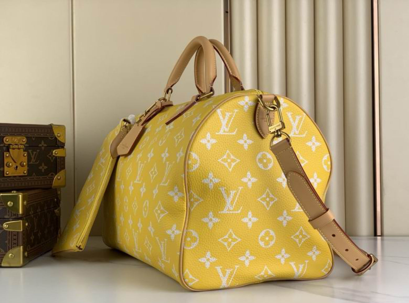 Authentic Louis Vuitton Speedy P9 Bandoulière 40 (Yellow)