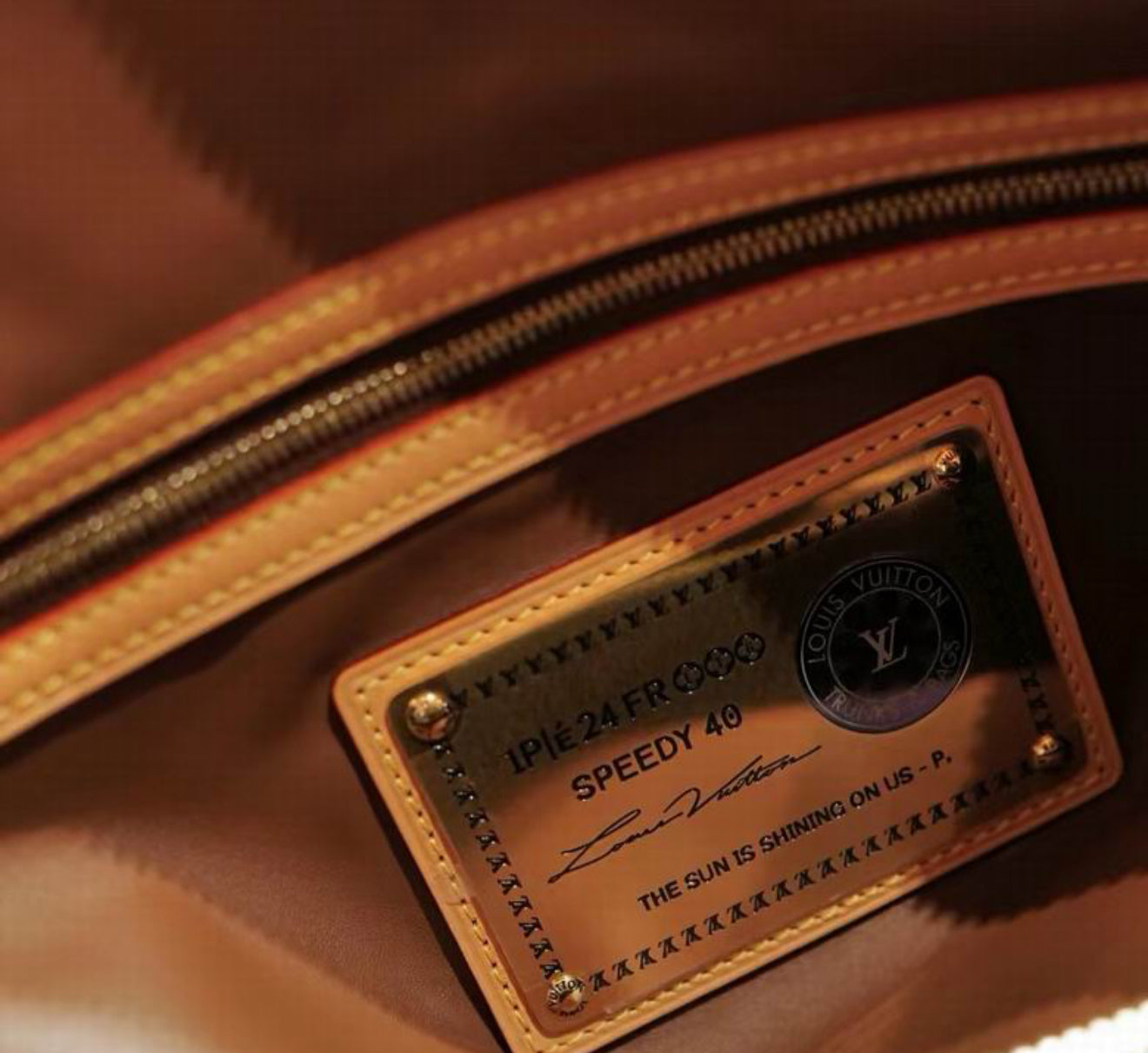 Authentic Louis Vuitton Speedy P9 Bandoulière 40 (Yellow)