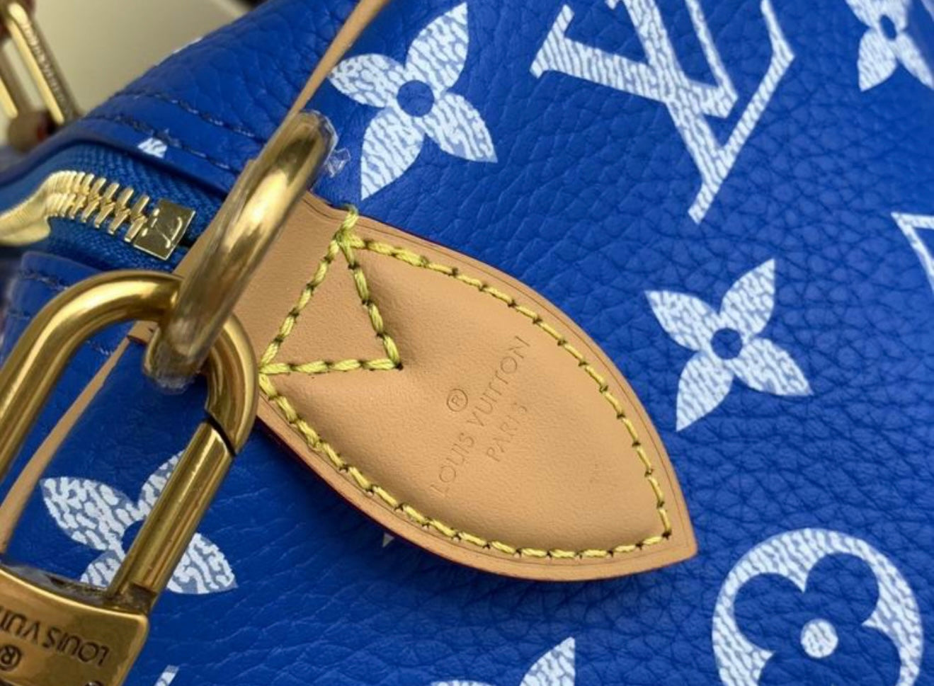 Authentic Louis Vuitton Speedy P9 Bandoulière 40 (Blue)