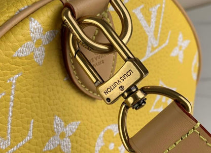Authentic Louis Vuitton Speedy P9 Bandoulière 40 (Yellow)