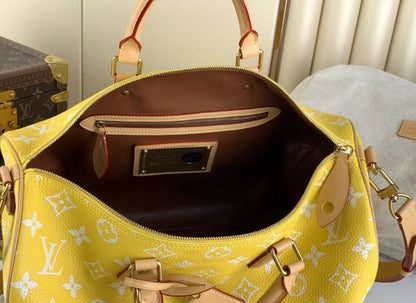 Authentic Louis Vuitton Speedy P9 Bandoulière 40 (Yellow)