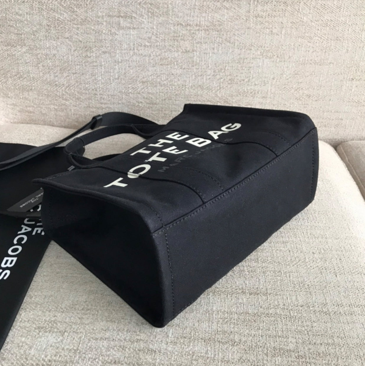 Authentic Marc Jacobs Canvas Large Tote Bag (Black)