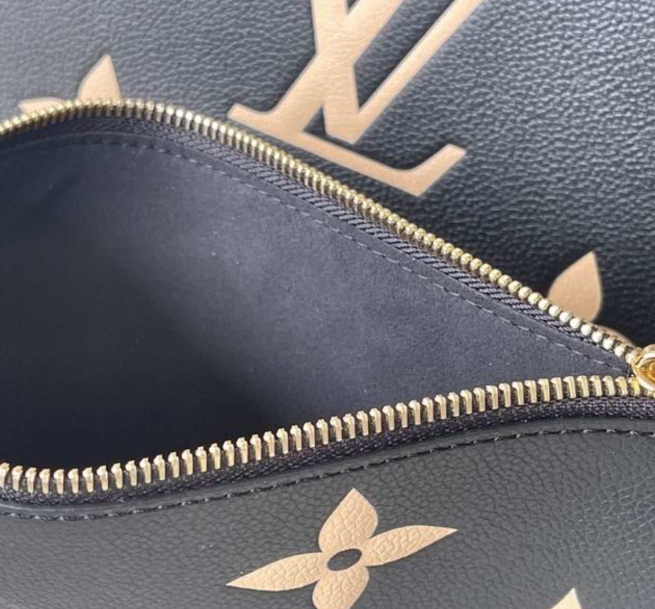 Authentic Louis Vuitton NEVERFUL MM TOTE (Black and White)