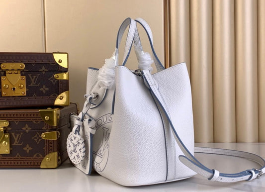 Authentic Louis Vuitton Blossom PM (White LV)