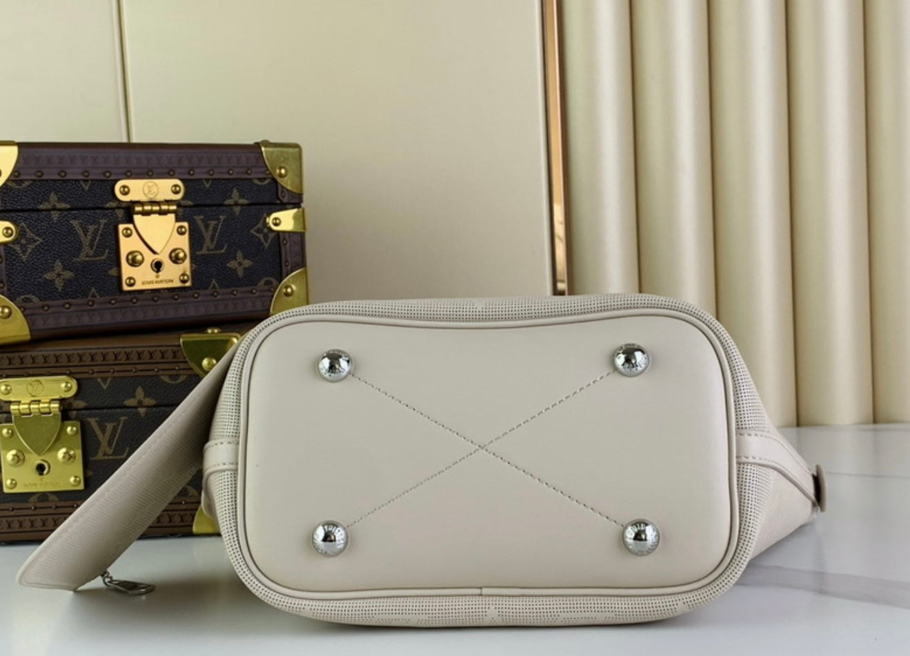 Authentic Louis Vuitton Blossom PM (Dotted Monogram)