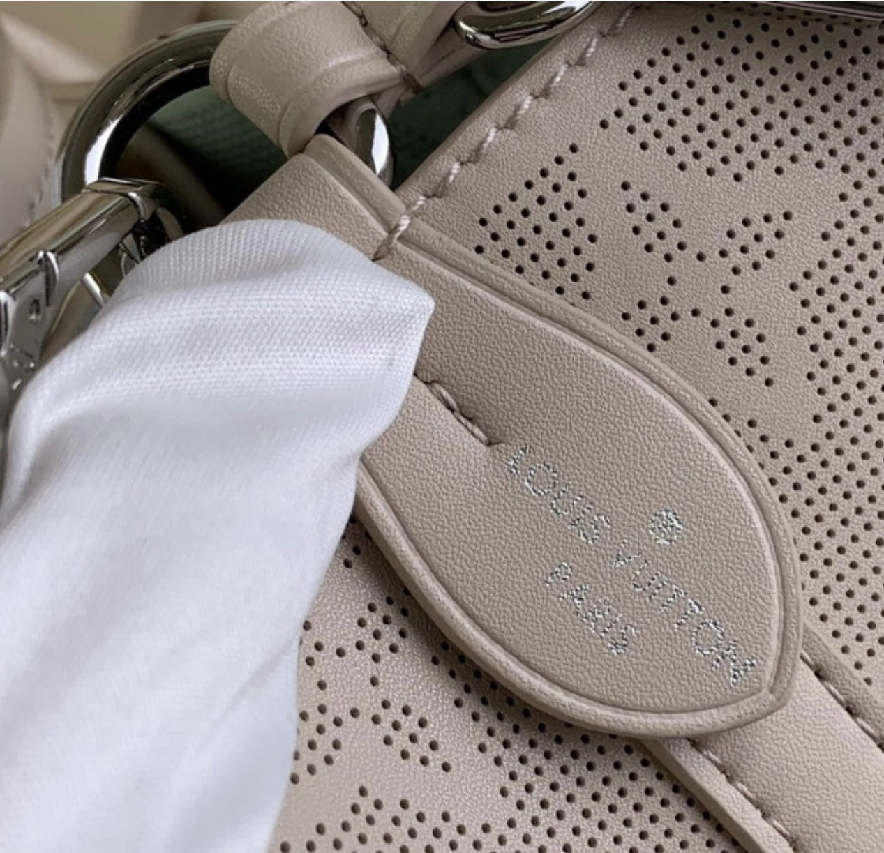 Authentic Louis Vuitton Blossom PM (Dotted Monogram)