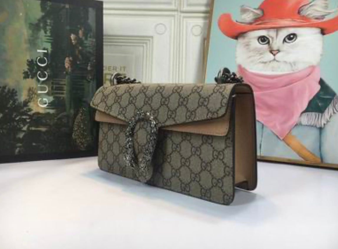 Authentic GUCCI Dionysus Medium Shoulder Bag (GG Supreme)
