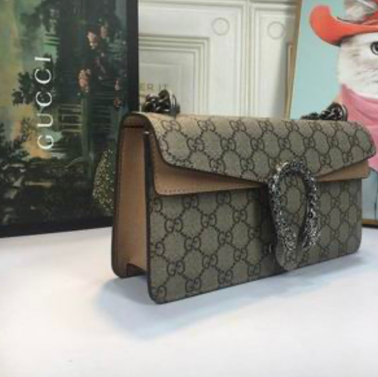 Authentic GUCCI Dionysus Medium Shoulder Bag (GG Supreme)