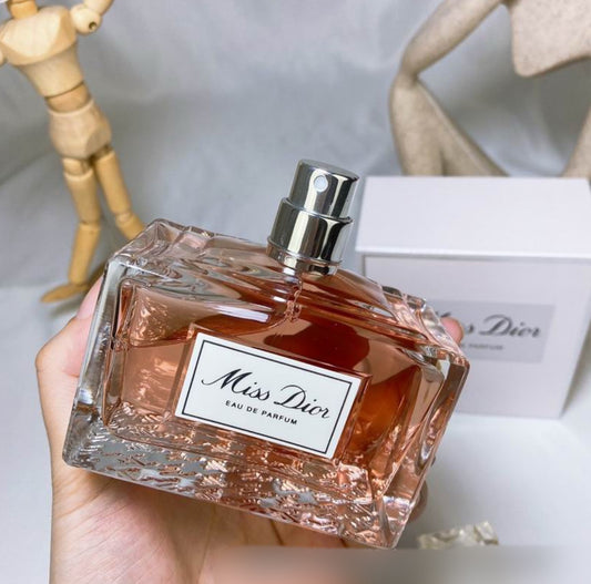 Authentic Christian Dior "Miss Dior Eau de Parfum"