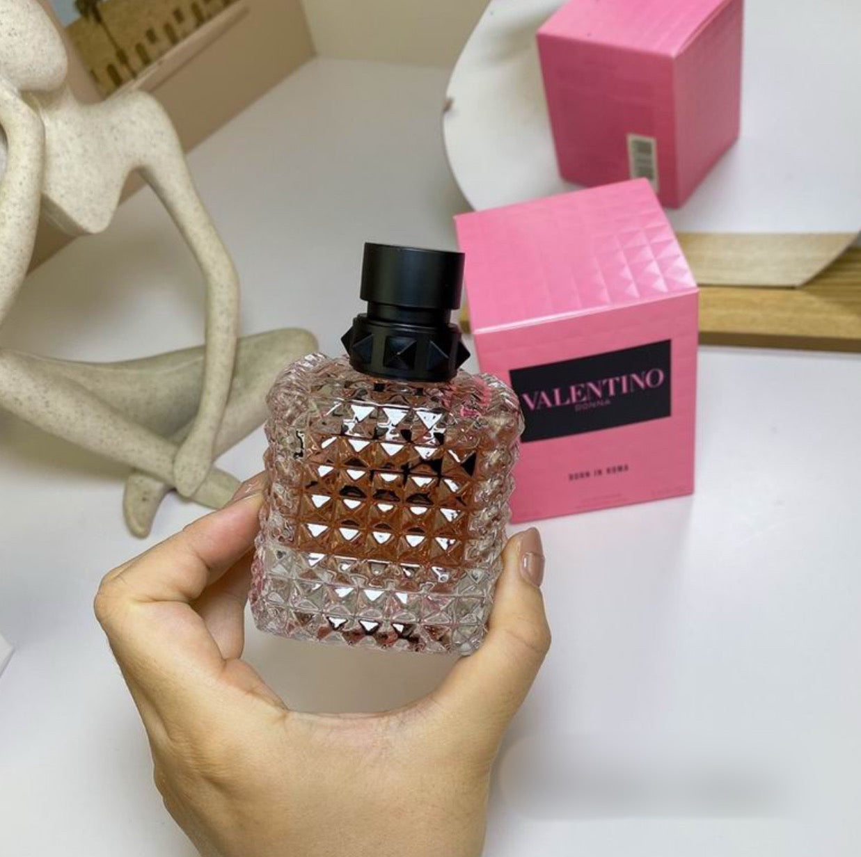 Authentic Valentino Donna Born In Roma Eau de Parfum