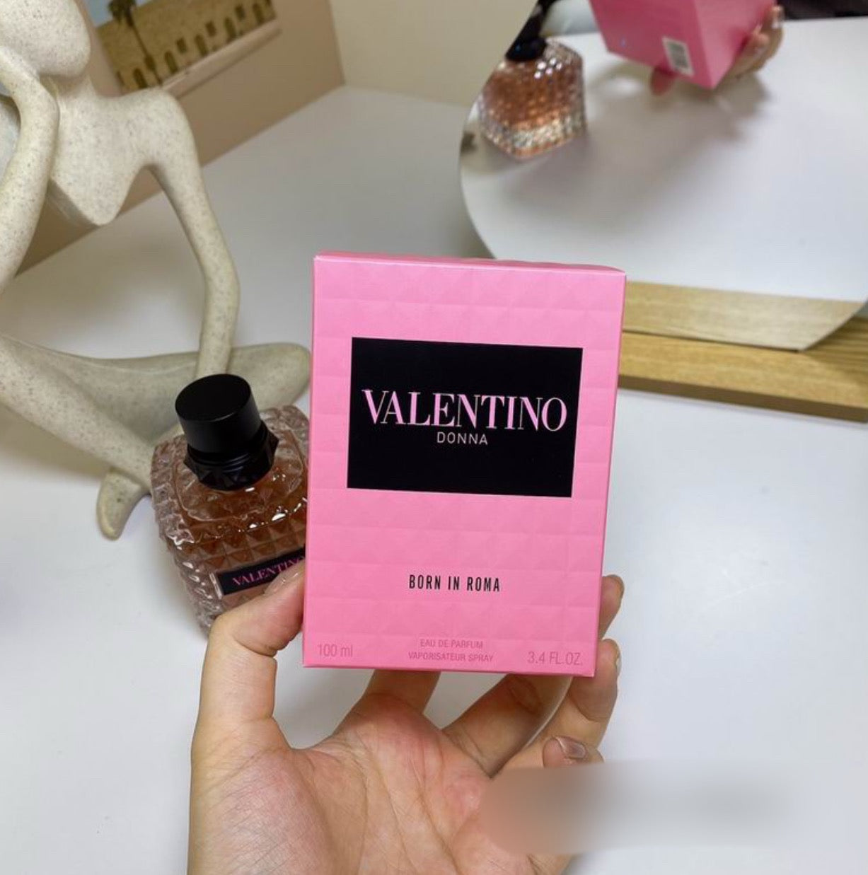 Authentic Valentino Donna Born In Roma Eau de Parfum