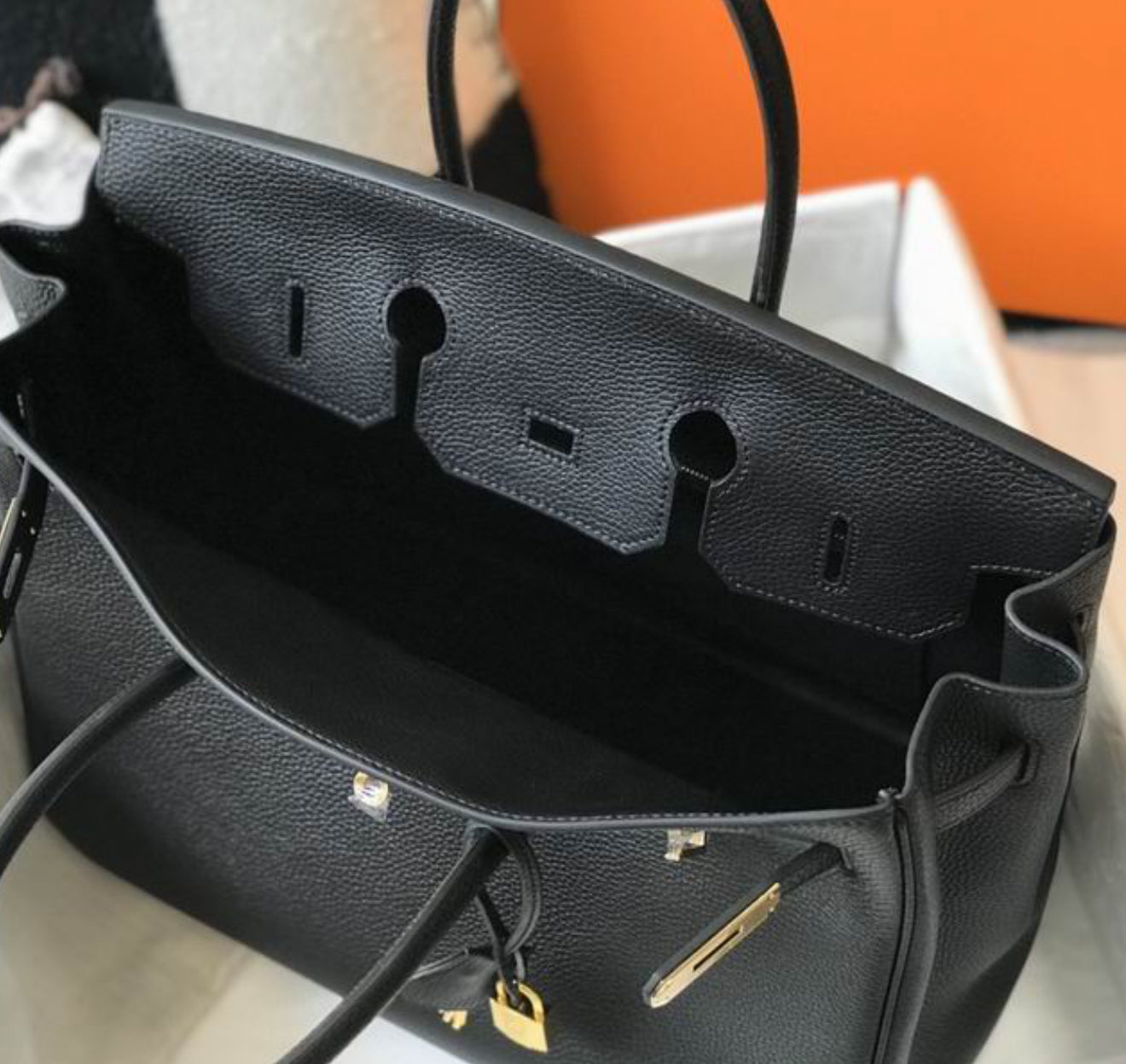 Authentic Hermès Birkin 35 Bag