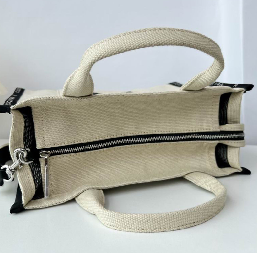 Authentic Marc Jacobs Jacquard Medium Tote Bag